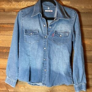 Levi’s Denim Pearl Snap Long Sleeve Western Shirt Women’s Size Medium